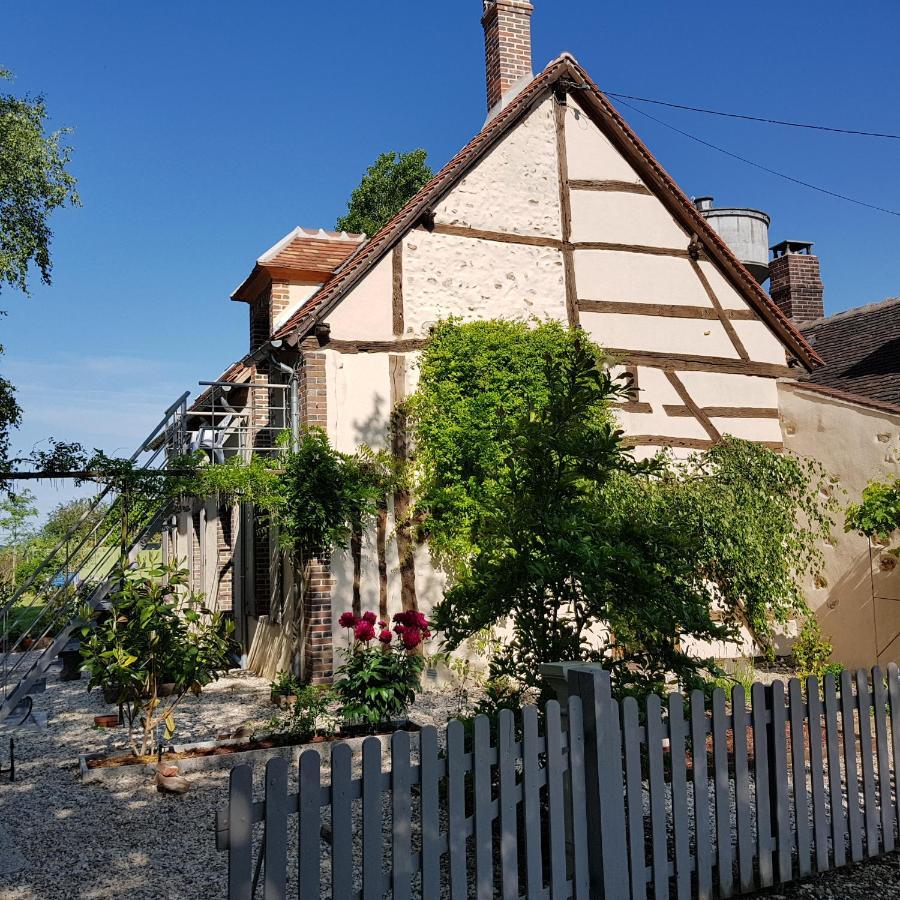 Magnolia54 Bed & Breakfast Louesme Bagian luar foto