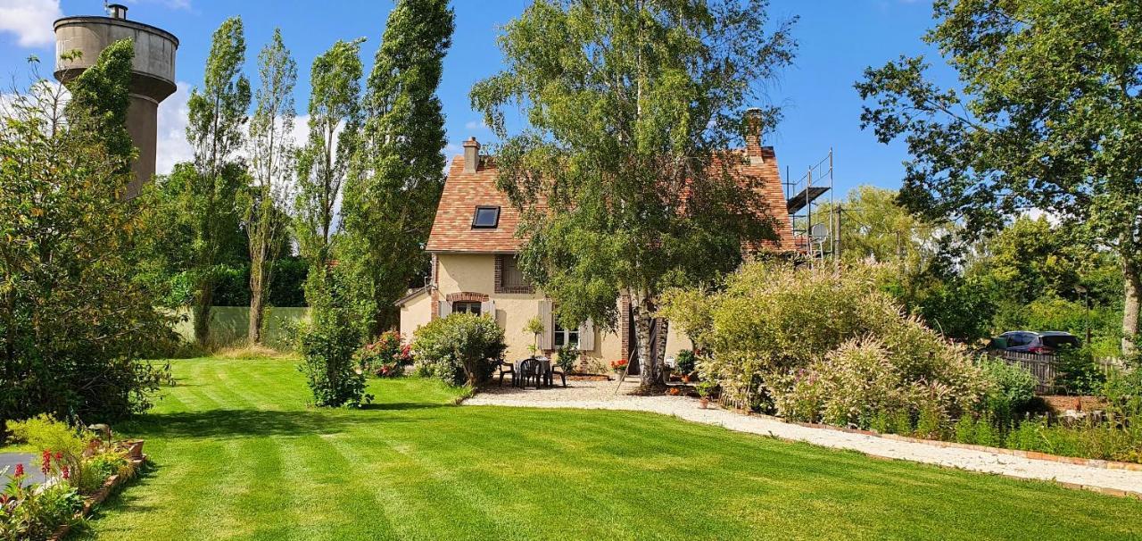 Magnolia54 Bed & Breakfast Louesme Bagian luar foto