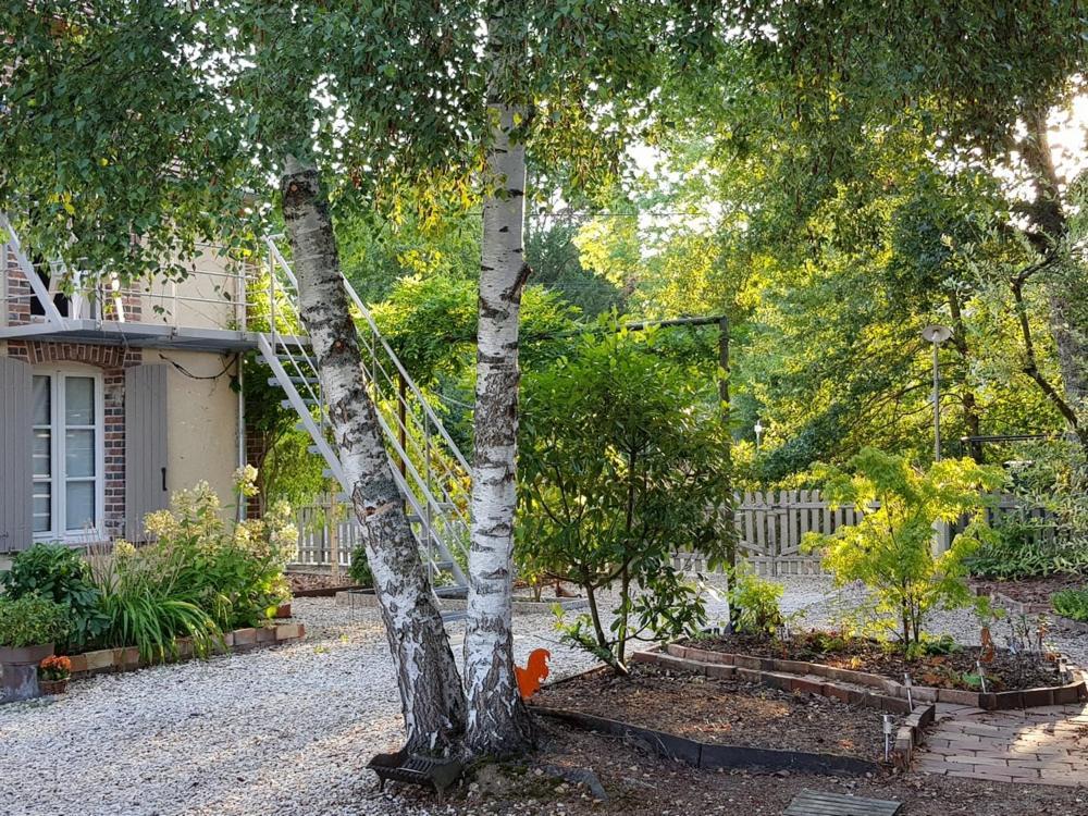 Magnolia54 Bed & Breakfast Louesme Bagian luar foto