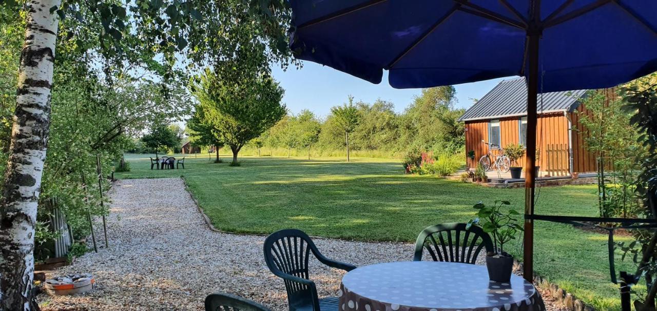 Magnolia54 Bed & Breakfast Louesme Bagian luar foto